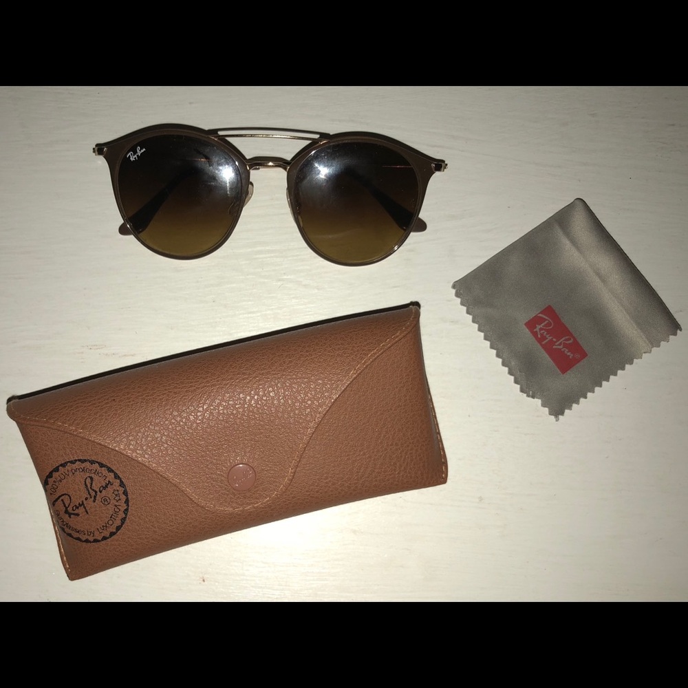 Brown Circle Ray-Ban